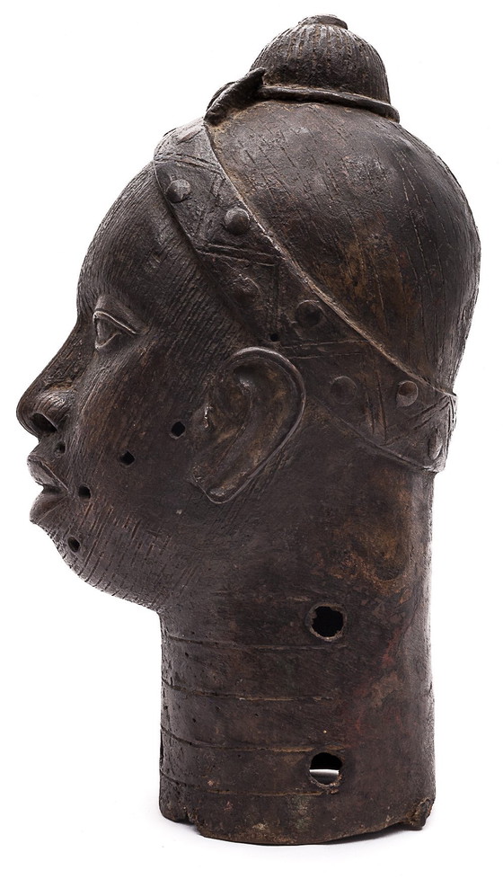 Image 1 of Bronzen kop