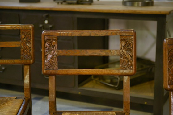 Image 1 of Set van 6 eikenhouten stoelen in de stijl van Pierre Cruège, jaren 1940.
