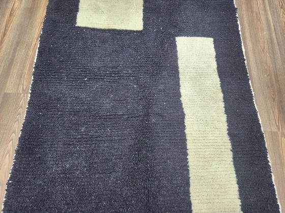 Image 1 of Handgemaakt Marokkaans zwart-wit Beni Orain tapijt, 150/250 cm