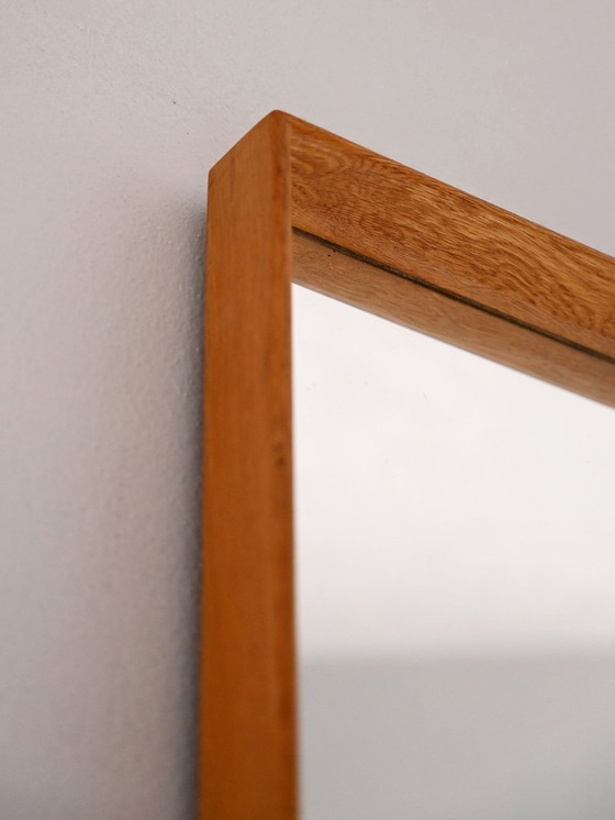 Image 1 of Miroir vintage des années 1950 avec appliques en laiton intégrées