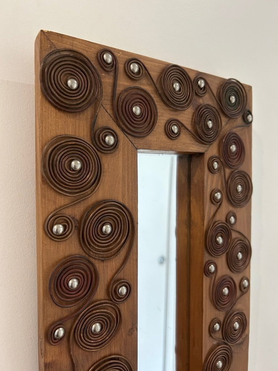 Image 1 of Brutalistische spiegel van hout en metaal, 1970