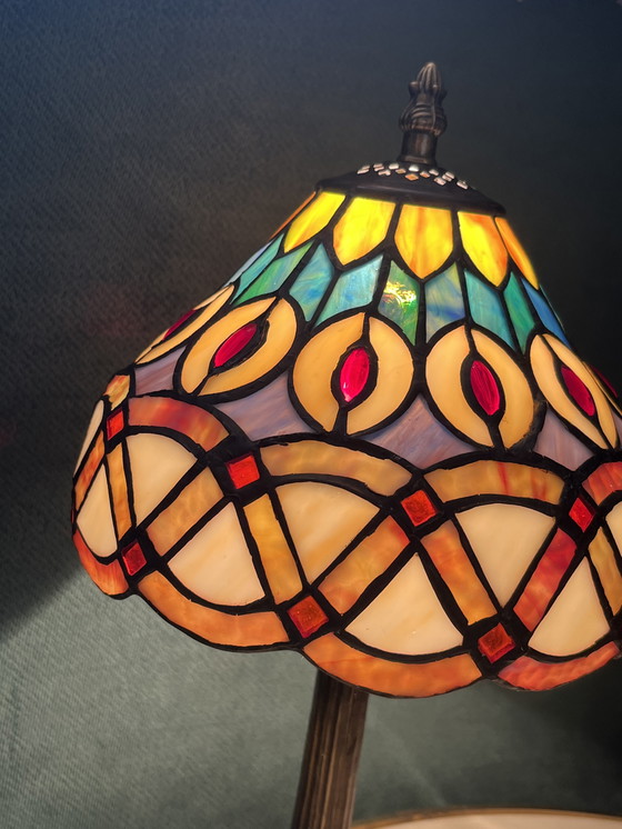 Image 1 of Vitrail Tiffany Style années 20 Lampe de table Motif paon