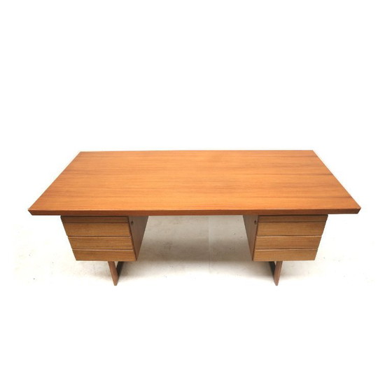 Image 1 of Ampia scrivania direzionale dal design vintage realizzata negli anni '70