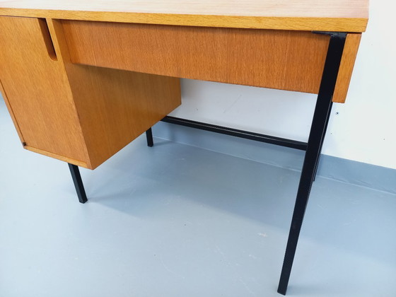 Image 1 of Bureau moderniste vintage Multitable par Jacques Hitier en bois de chêne et métal noir des années 50 60