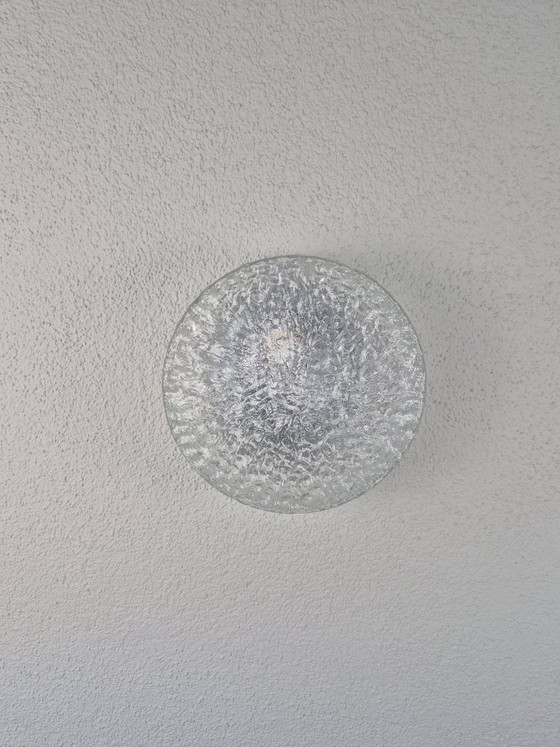 Plafoniera vintage Peill & Putzler N100 – Plafoniera a filo soffitto con vetro testurizzato, design tedesco (photo 5 of 14)