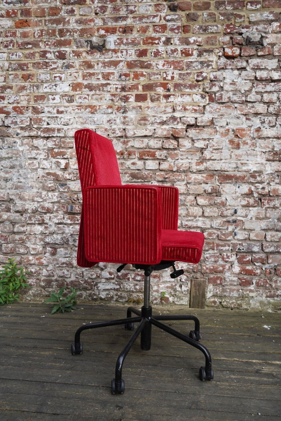 Bulo Pub & Club Red velvet chair on black chromed wheels, Office chairs, Textile, Metal, Vintage (photo 7 of 9)