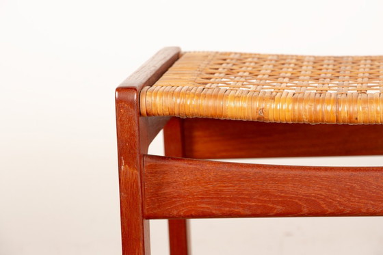 Image 1 of Coppia di sgabelli danesi in teak e paglia di Peter Hvidt, 1960.