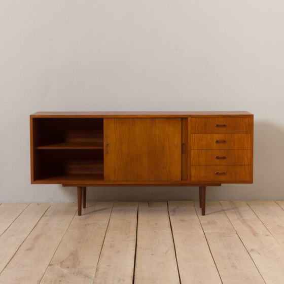 Image 1 of Klassiek Deens laag dressoir in teak, jaren 1960