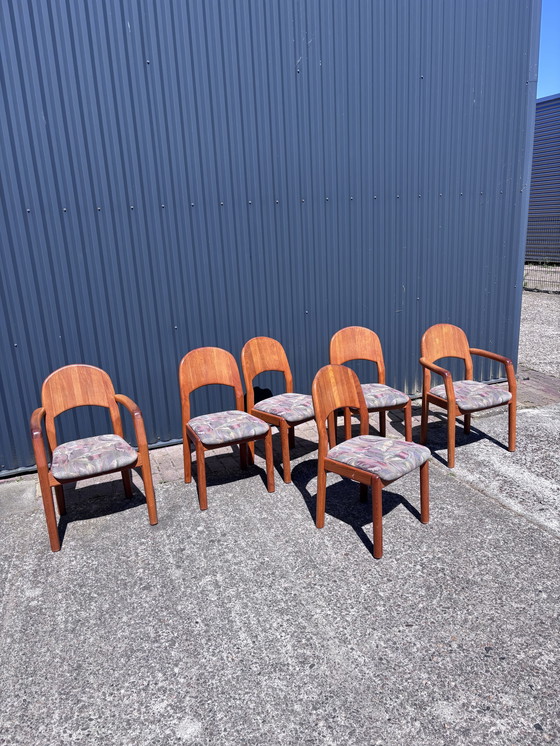 Image 1 of 6 x table vintage dyrlund eetkamerstoelen stoel