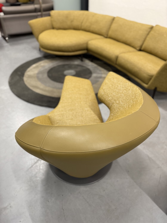 Image 1 of Leolux Parabolica Draai Fauteuil Mondo stof Raffino leer 