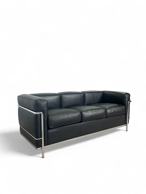 LC2 "Grand Confort" 3-zitsbank van Le Corbusier, Pierre Jeanneret & Charlotte Perriand, Cassina