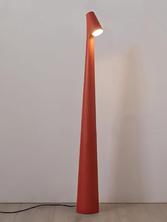Image 1 of Afrikanische Stehlampe, warmes Rot