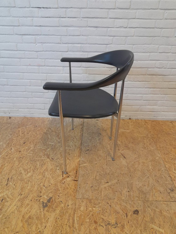 Image 1 of 4 chaises de salle à manger P40 de Fasem