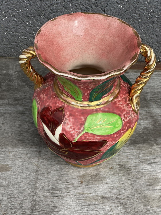 Image 1 of Beau Vase Vallauris Rose Bonbons et Motifs Floraux H 20 cm