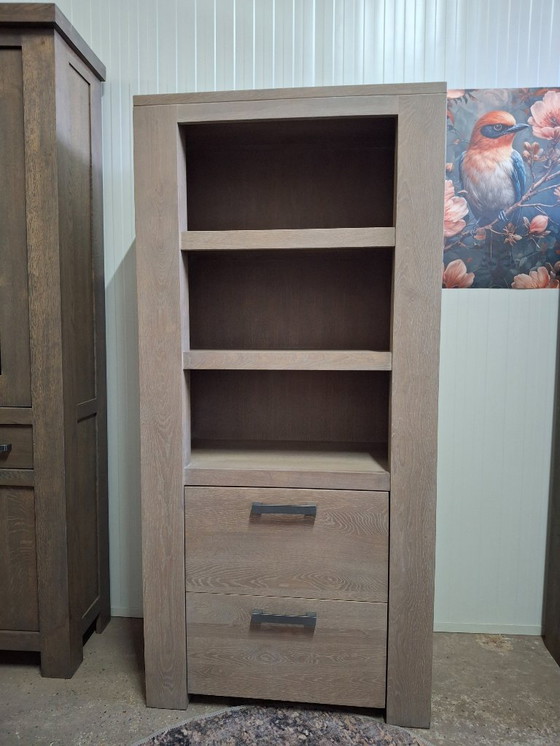 Image 1 of Robuuste eikenhouten boekenkast/opbergkast, nieuw