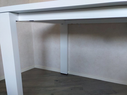 Desk solution by Arco according to design drawing