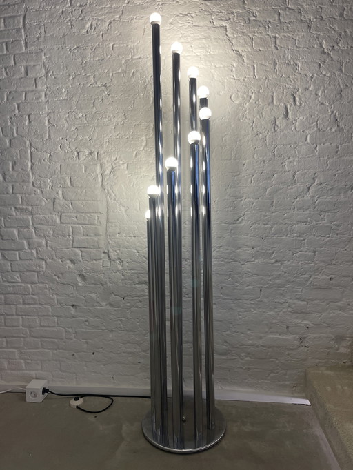 Lampe à tuyau d'orgue Reggiani du milieu du siècle, chrome