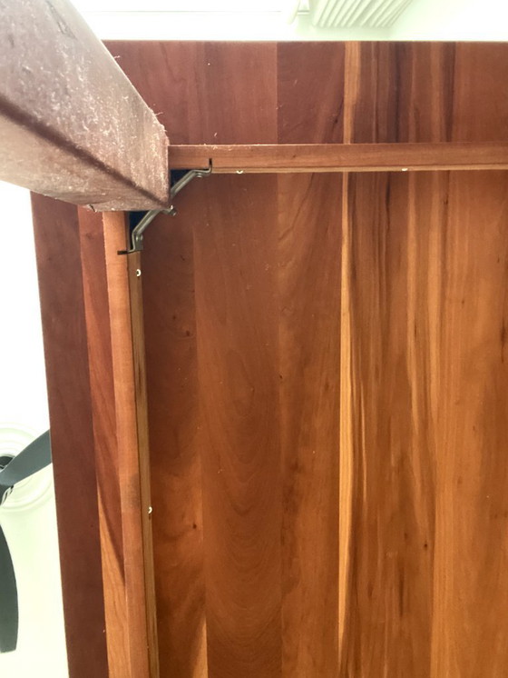 Image 1 of table de salle à manger en bois de cerisier massif