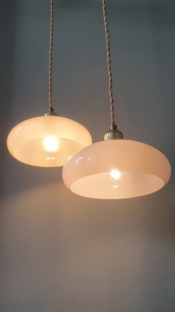 Image 1 of Set di 2 lampade a sospensione Art Deco vintage in opalino rosa pastello