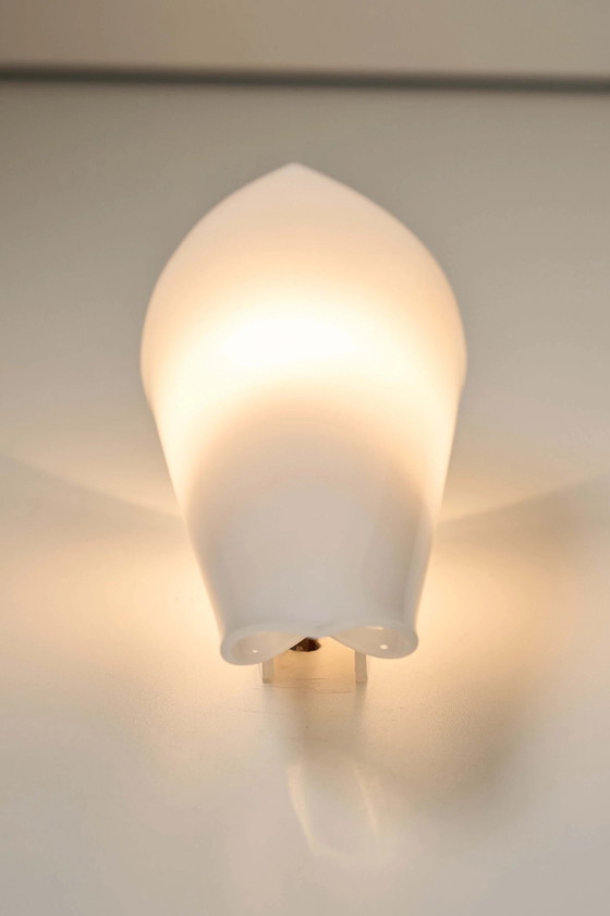 Set of 2 Open Cone Wall Lamps in White Plexiglas by Hanns Hoffmann-Lederer, Germany, 1950s, Wall lights (photo 5 of 9)