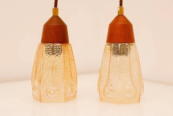 Image 1 of Suspensions en verre de Pukeberg, Suède, années 1960, lot de 2