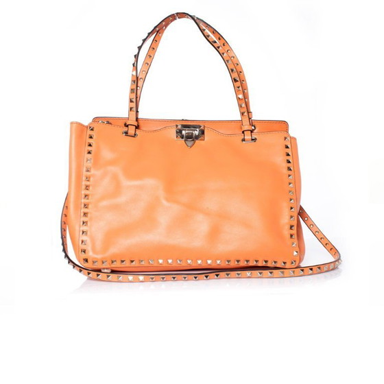 Image 1 of Sac cabas Valentino Garavani Rockstud Trapeze orange.