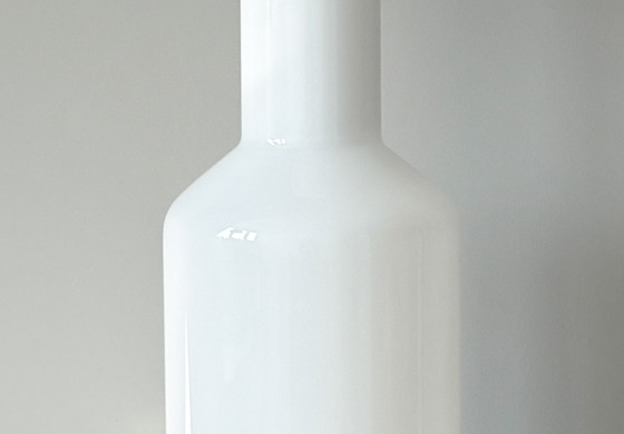 Image 1 of Vase Vintage IKEA FYLLIG - Verre blanc opalin