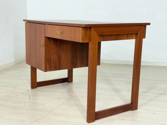 Image 1 of Mid-century modern bureau, damestafel, houten tafel, vintage bureau