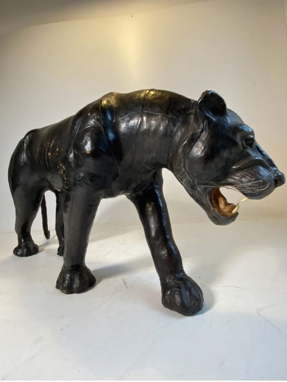 Originele XXL Decoratieve Lederen Panter van Liberty of London, jaren 70 – Decoratieve objecten, Leather (photo 2 of 11)