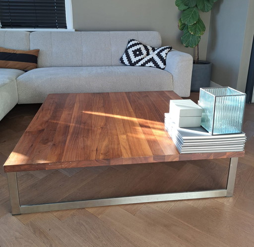 Couchtisch von Bert Plantagie, 110 cm x 110 cm