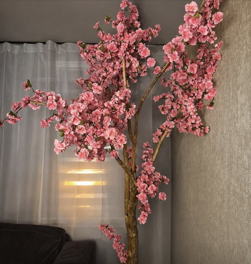 decoración de lujo con flores de cerezo