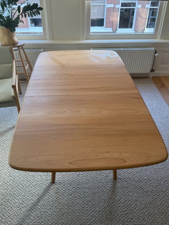 Image 1 of Beautiful Ercol dining table