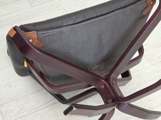 Image 1 of Jaren 70, Noors ontwerp van Sigurd Ressel, loungestoel model "Falcon".