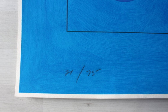 Image 1 of Jack Youngerman « Galaxy Blue » - Sérigraphie - Édition de 75 exemplaires - signée à la main - (93 x 91 cm)