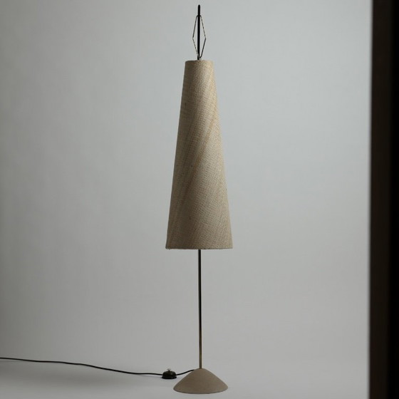 Rare Lampadaire Kaiser Leuchten avec abat-jour en fibre tressée, Allemagne, années 1950 – Wicker, Brass (photo 3 of 16)
