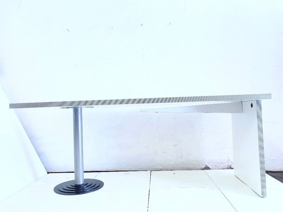 Image 1 of Großer 80er Jahre Schreibtisch Modell Kroma Design Antonia Astori für Driade