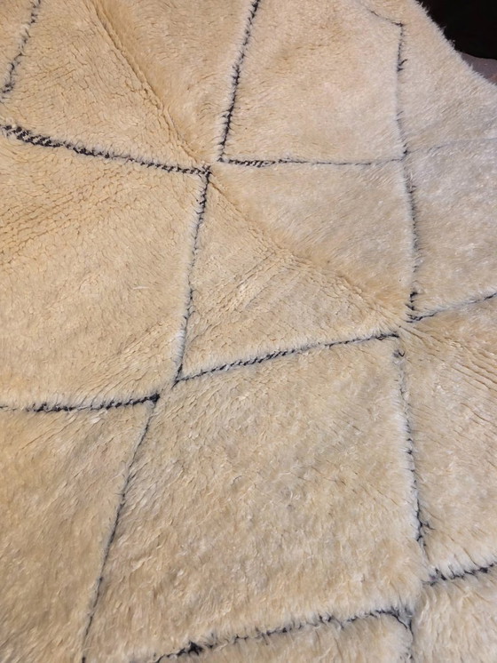 Image 1 of Moroccan Beni Ourain plush rug 215 x 165 cm