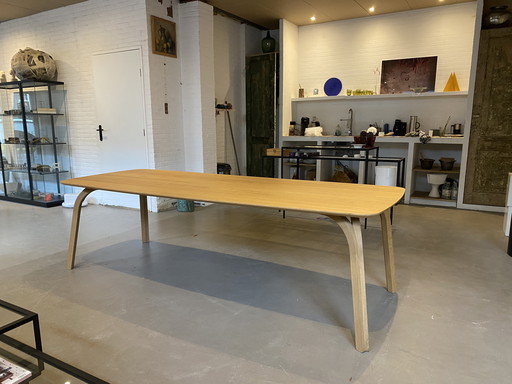 Table à manger de 260 cm de long