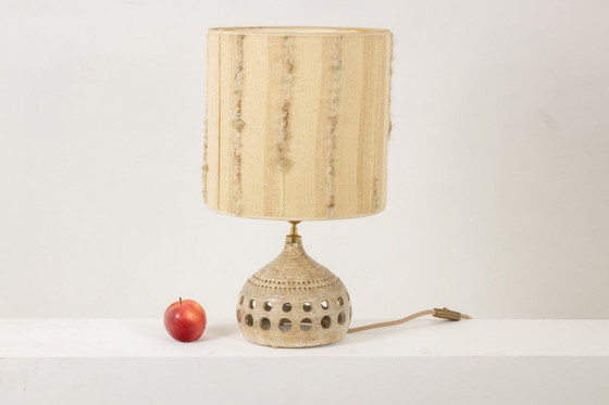 Image 1 of Georges Pelletier. Opengewerkte en geglazuurde terracotta lamp. Circa 1960-70.