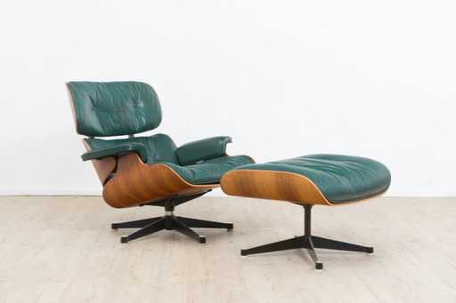 Fauteuils Eames Lounge originaux Herman Miller avec ottoman. En cuir vert avocat