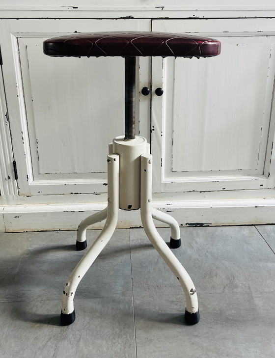 Image 1 of Taburete giratorio industrial/médico