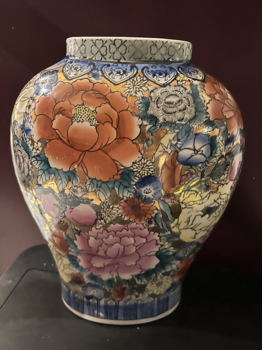 Porseleinen Vaas met bloemmotief in Qing-dynastie stijl 28cm