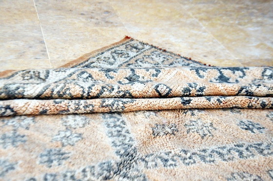Image 1 of Tapis vintage Zemmour - 307 x 187 cm | Beige & Black