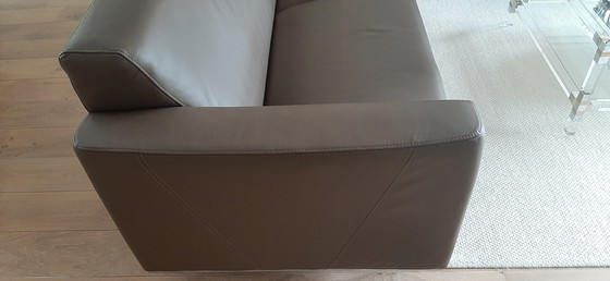 Image 1 of 2 divani Montel in pelle color tortora da 2,5 posti