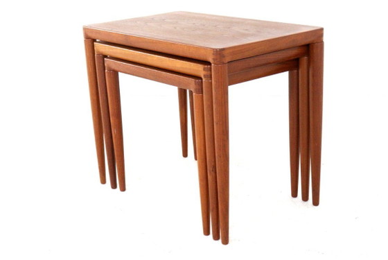 Image 1 of Tables d'appoint gigognes Henry W. Klein pour Bramin, style vintage danois