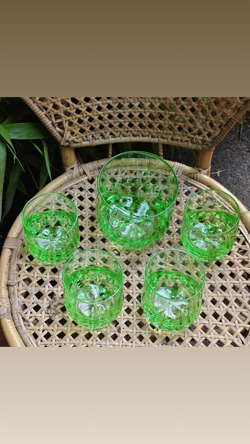 Ensemble de bar vintage en verre vert style milieu du siècle : 4 verres et un seau à glace