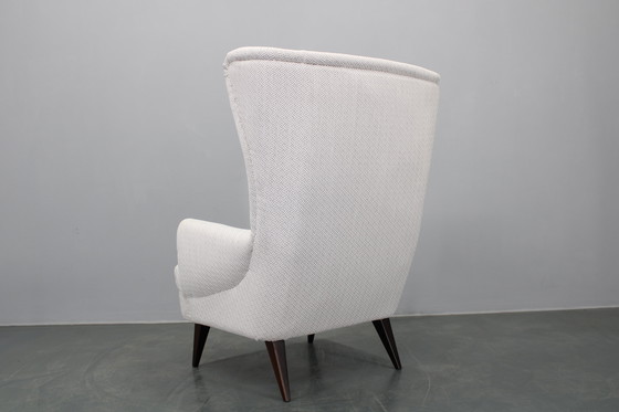 Image 1 of 1960er Jahre Restaurierter Ohrensessel, Tschechoslowakei