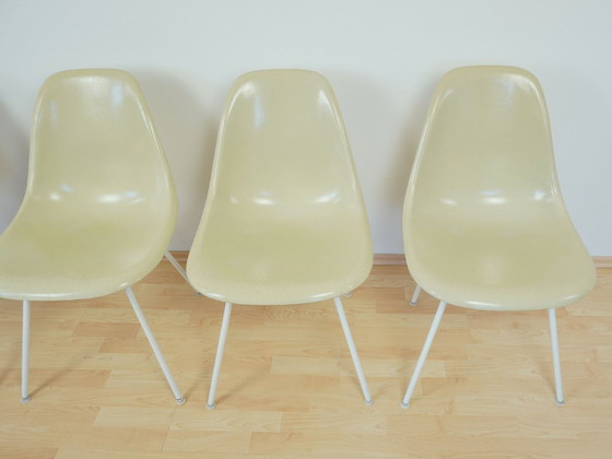 Image 1 of Eames Herman Miller Bijzetstoel Vintage Ontwerp Stoelen 1960