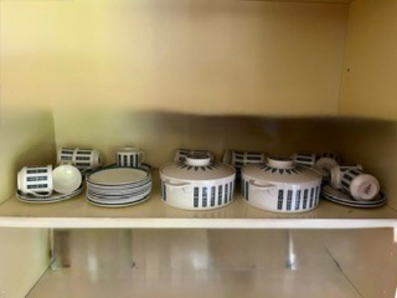 Image 1 of Servizio da tavola vintage in porcellana Royal Doulton "Moonstone".