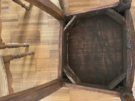 Image 1 of 5 Eiken Houten Stoeltjes Met Ronde Pootjes